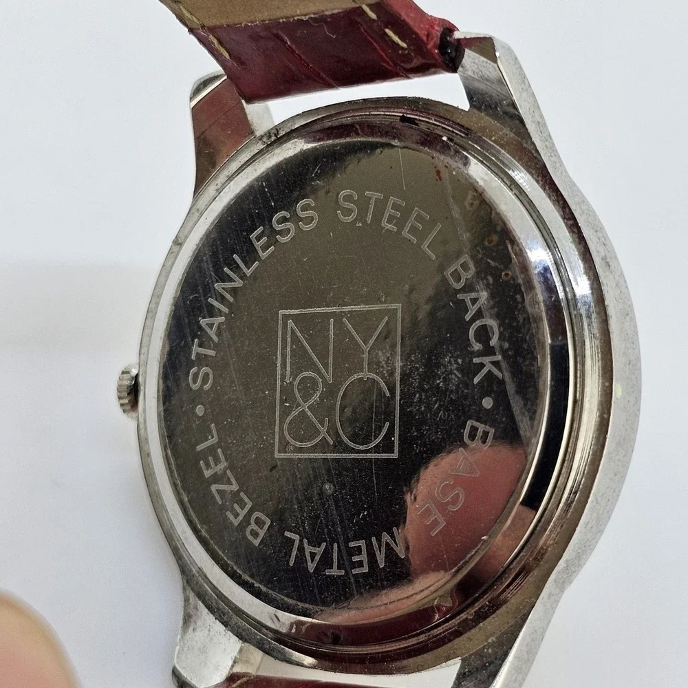 NYC‎ Women's Watch 40MM Gray Dial Crystal Bezel Red Leather Bands New Battery